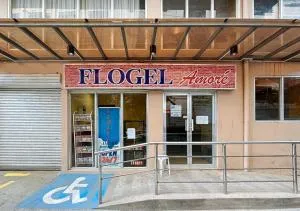 Flogel Amore Pension House - 塔里萨伊