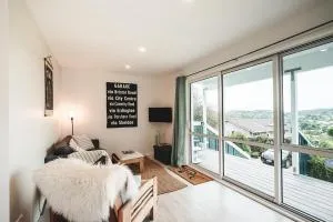 Four Huia - Blackpool