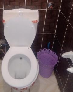 Yasin - Enjoy the privacy of staying in a quiet apartment with free Wi-Fi as your complete second home in the heart of Hurghada