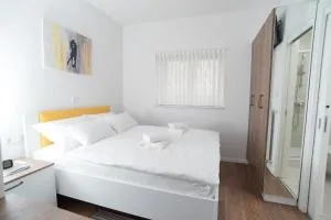 ZIMMER KAJ - Štrucljevo ZIMMER KAJ - Štrucljevo