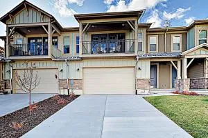 Cattail Adventures - Kamas