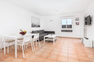 Home2Book Las Vistas Corralejo, Amazing Terrace