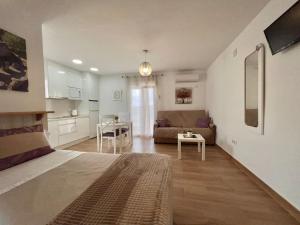 APARTAMENTO , LOFT BOBASTRO CErCA DEL CAMINITO DEL REY ARDALES