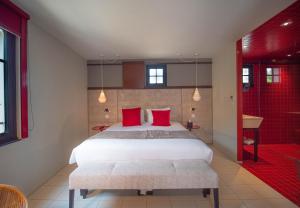 Hotels Hotel Pont Levis - Franck Putelat : Suite Junior