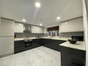 4 Buttermere House, Cumbria with parking by Guestz