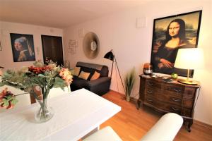 Charming canal view San Marco apartment