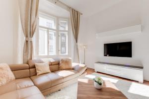 Luxury Riverside Apartments In The Center Of Prague
