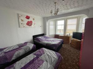 Family Room 2 + 2 room in Roker Hotel