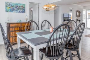 OIB27 Top-Floor Oasis