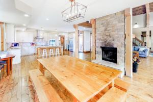 Lucille Wheeler Lodge by Property Valet