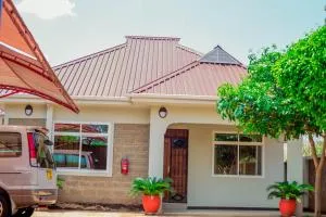 Randa Family House - Moshi - Same