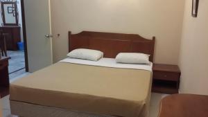 Golden City Apartment - Leisure Holiday Resorts