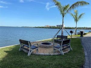 Luxury 5 star Italian Resort Condo 2 bd 2 bath