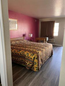 COUNTRY INN MOTEL