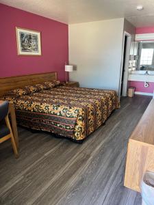 COUNTRY INN MOTEL