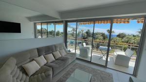 APPARTEMENT 2 chambres vue mer panoramique, proche Croisette Cannes