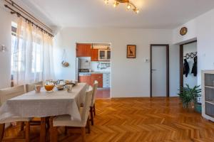 Apartment Tus A2