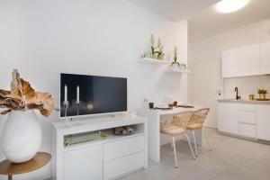 Zigo modern studio apartment near beach