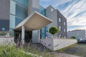 Zigo modern studio apartment near beach