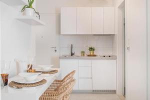 Zigo modern studio apartment near beach