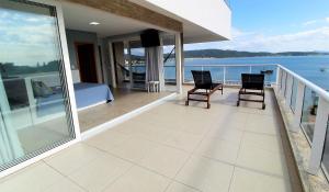 1082 - Flat Vista para o Mar e Piscina privativa em Bombinhas