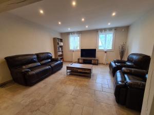 Maisons de vacances Gite Lucay-le-Male, 7 pieces, 15 personnes - FR-1-591-336 : photos des chambres