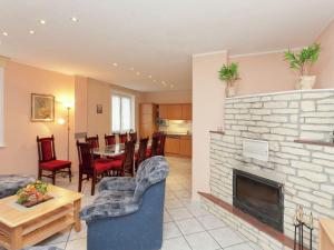 Ferienhaus mit Wellnessbereich in Elend