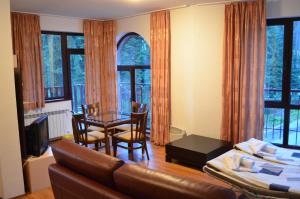 Persey Flora Apartments