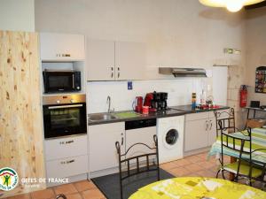 Maisons de vacances Gite Bossay-sur-Claise, 5 pieces, 15 personnes - FR-1-381-514 : photos des chambres