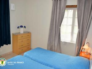 Maisons de vacances Gite Bossay-sur-Claise, 5 pieces, 15 personnes - FR-1-381-514 : photos des chambres