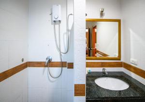 4 Bedroom Town Villa With Private Pool