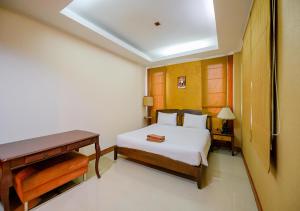 4 Bedroom Town Villa With Private Pool