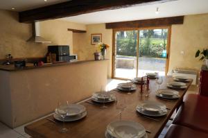 Maisons de vacances 24H Le Mans - Les Haies Gite, near Le Mans Circuit : photos des chambres