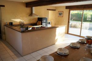 Maisons de vacances 24H Le Mans - Les Haies Gite, near Le Mans Circuit : Maison 6 Chambres