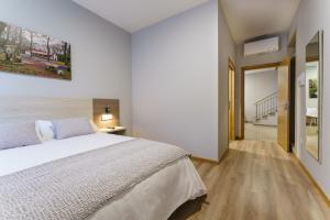 PENSIÓN CASA ELENA ***