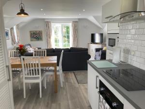 Longwood Forest Apartment