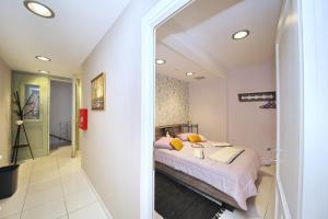 Port view apartment