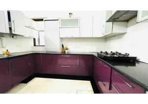BluO 3BHK - Greater Kailash Lift Balcony Parking