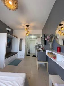 Cool Suites at Wind Residences Tagaytay Staycation- IM HANA 1