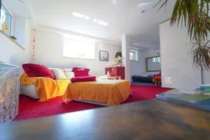 Freundliche Ferienwohnung (Souterrain) mit Gartenmitbenutzung im Haus Lotus - 厄姆河畔的德廷根