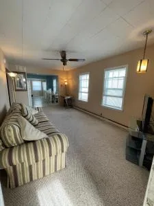 Next to Seaside Boardwalk! - Spacious 3 Bedroom - Forked River