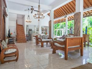 Medori Villa close to Bintang Supermarket