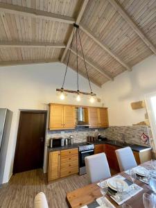 Villa Eftychia Serene Getaway with Hot Tub in a Quiet Location