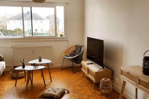 Appartements Violettes Blanches Cosy Parking prive TV WiFi : photos des chambres