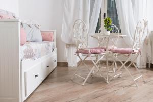 Deluxe Quadruple Room room in Neapolis Apartments