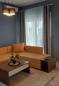 Long Beach Apartment