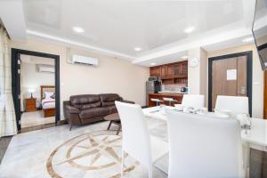 Nai Harn Beach Condominium