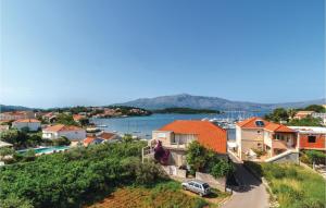 Nice Apartment In Lumbarda With 3 Bedrooms And Wifi