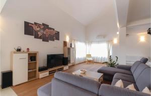 Three-Bedroom Apartment In Lumbarda