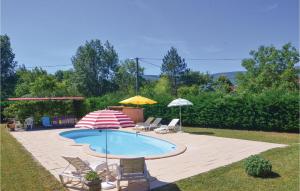 Maisons de vacances Amazing home in Creste with 4 Bedrooms and Outdoor swimming pool : photos des chambres